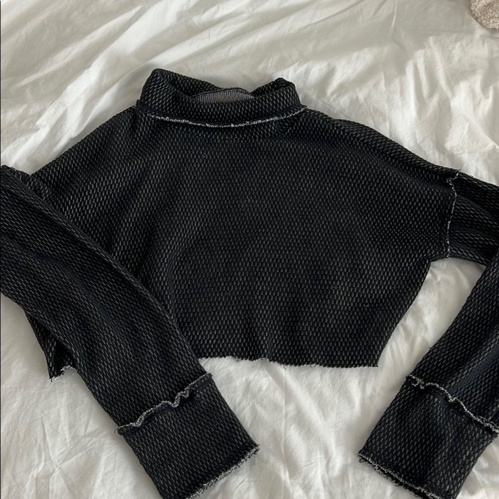 Urban outfitters cropped top